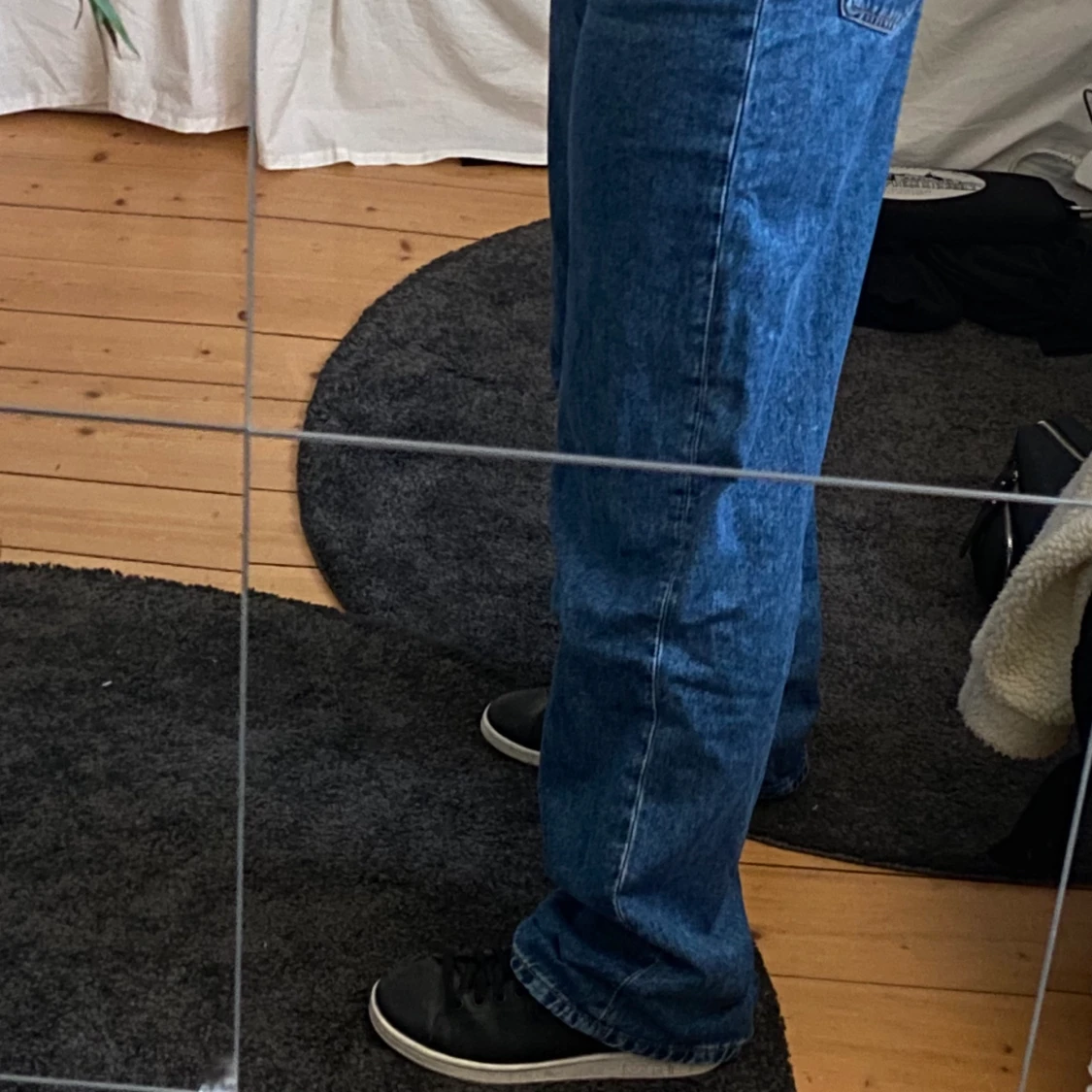 Mörkblå jeans  - 91