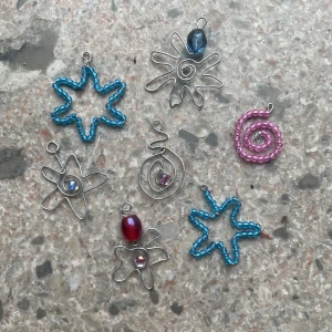 Halsband - Unika handgjorda halsbands hängen 💗⭐️🦋Jag säljer flera andra smycken, kolla gärna in min profil 💖