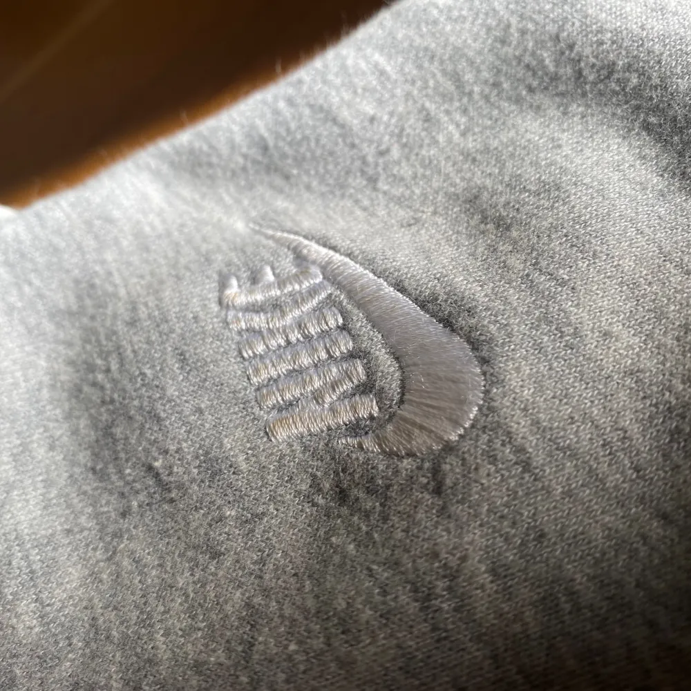 Nike sweatpants storlek L. Jeans & Byxor.