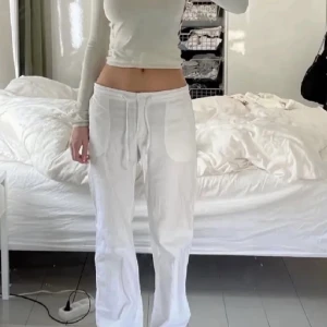 Bonprix linnebyxor - Säljer mina linnebyxor från Bonprix k storlek 38 då de inte kommer till användning! Hör av dig för egna bilder 🤩