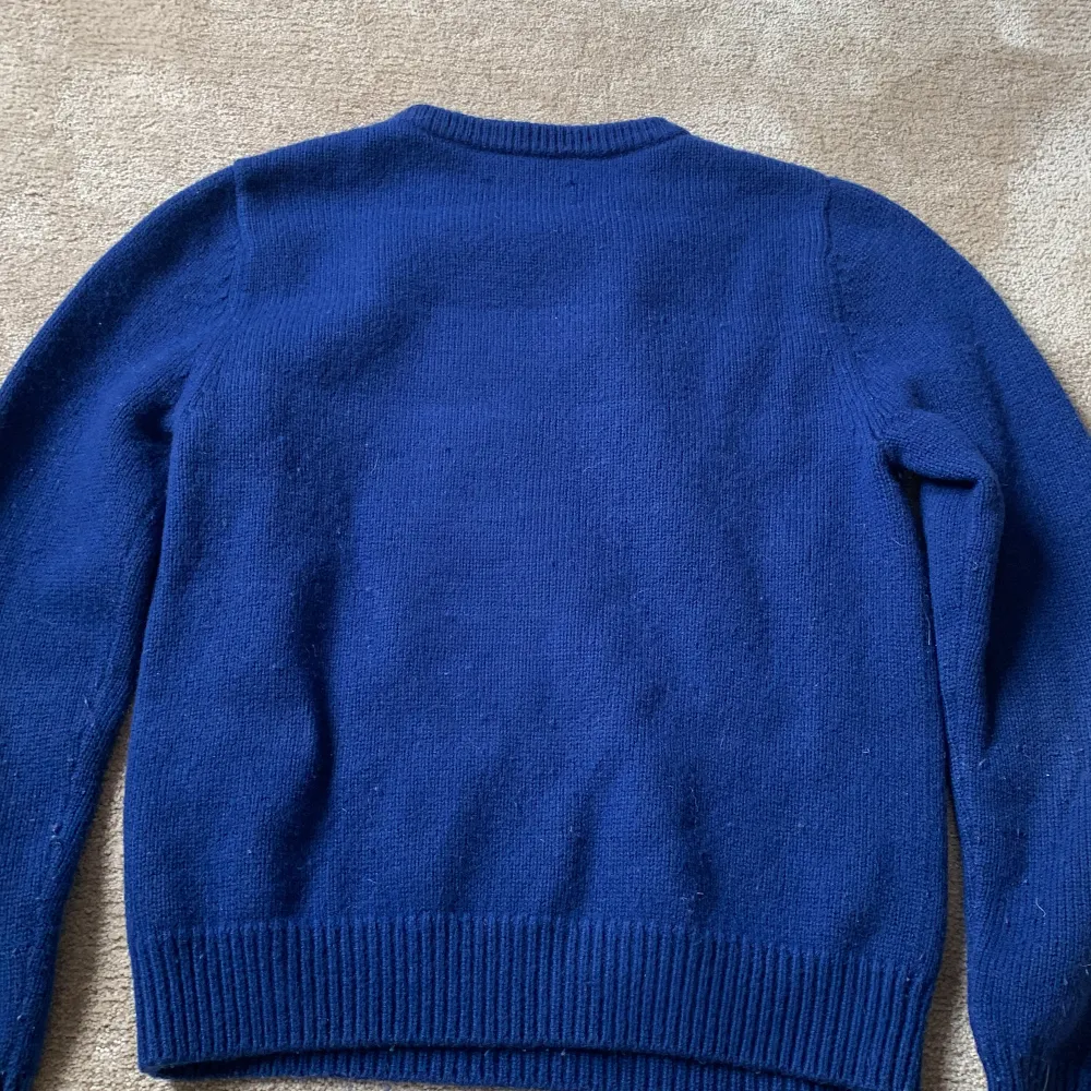Jättefin blå Zadig tröja med tryck💪 Använder inte så mycket längre💗💗ca 152/11-12. Hoodies.