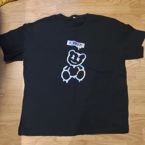 Oversized graphictee - En oversized graphictee från shein, skriv vid frågor<33