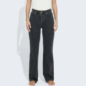 Regular Wide 980 Bikbok - Helt nya, för små för mig så kan inte fota på själv. De heter Regular Wide 980 ifall man vill kolla på bikboks hemsida Nypris 599kr