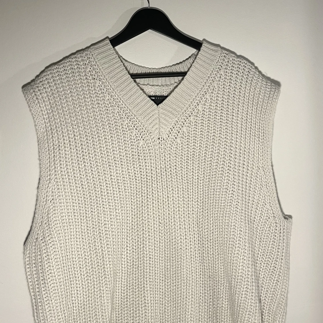 Stickad väst från ASOS