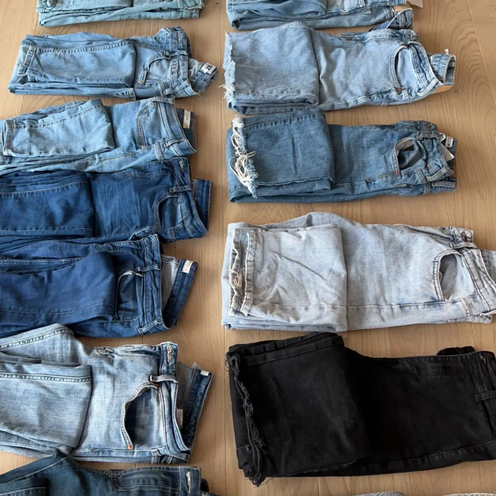 Olika ungdoms jeans från zara&Hm&lager157…... Jeans & Byxor.