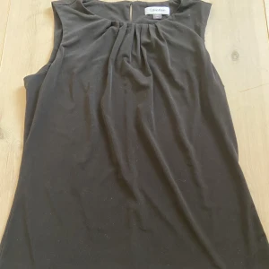 Svart topp - Svart topp