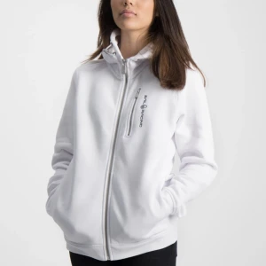 Sail racing hoodie  - Säljer nu min vita sail racing hoodie, den är använd men i väldigt fint skick, hel & ren. Nypris ligger på 999kr, priset kan diskuteras vid snabb affär!🍂