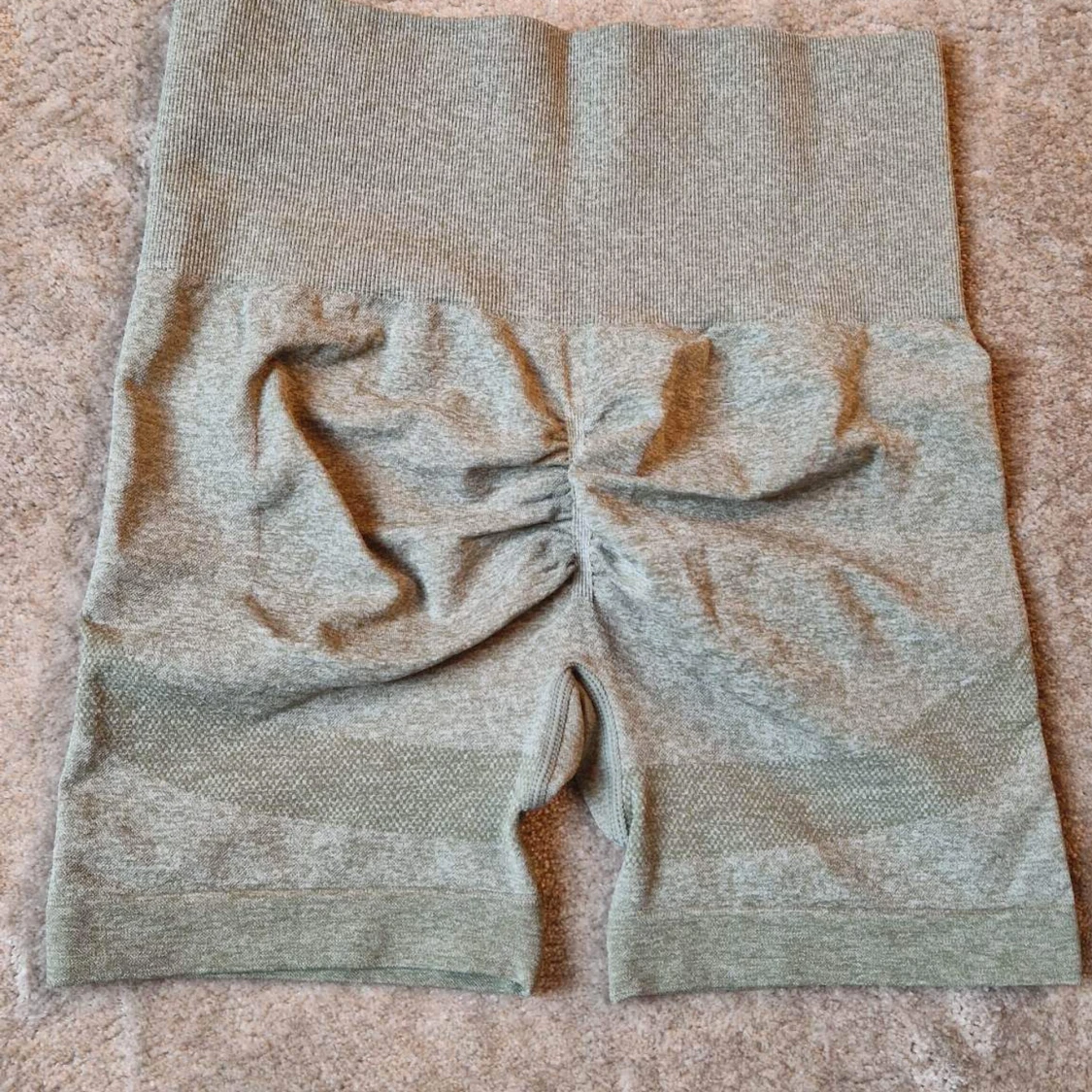 Oanvända Träningsshorts 💚 - 90