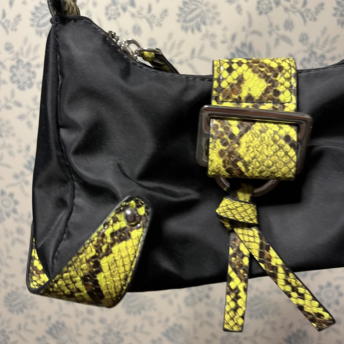 Snakeprint väska - 90