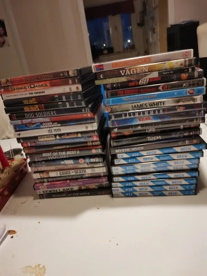 42 st dvd filmer - 42 st dvd filmer 15 kr st eller alla för 550 kr