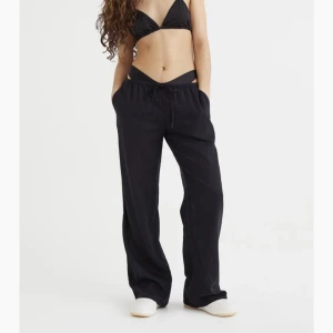 Linnebyxor - Jätte fina linnebyxor från h&m i svart. INKL FRAKT!