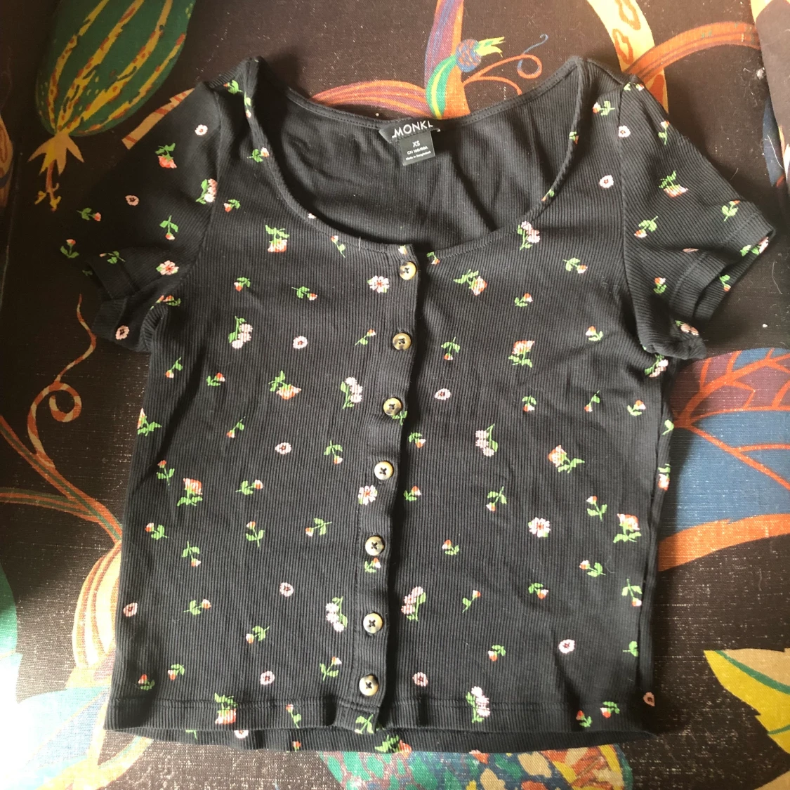 Blommig tröja :) - 91