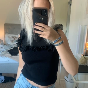 Zara topp - Super fin zara topp andvända endast några gånger så är i näst intill nyskick!