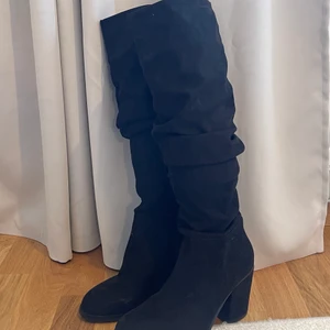 Boots  - Boots med klack använda en gång. Nypris 799