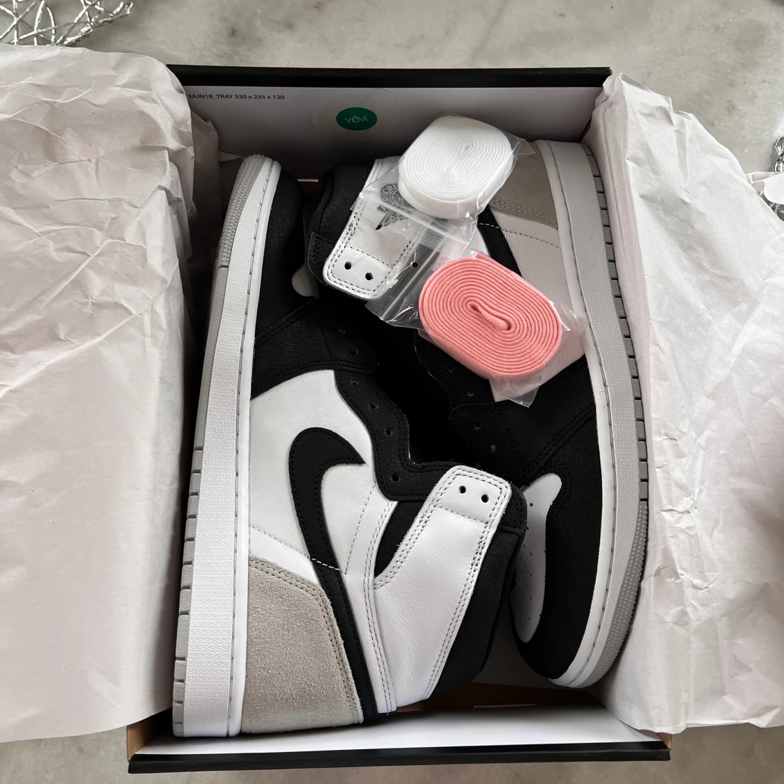 Jordan 1 ”bleached coral” - 90