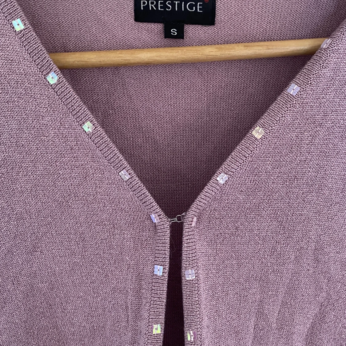 Lila och glittrig kofta - 90