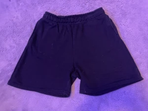 Svarta shorts - Svarta mjukis shorts