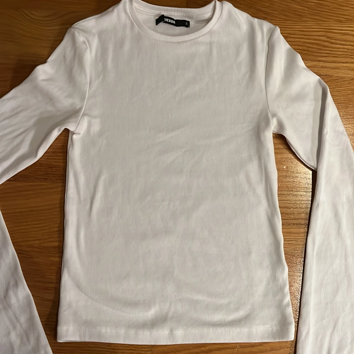 Långärmad vit tröja - 91