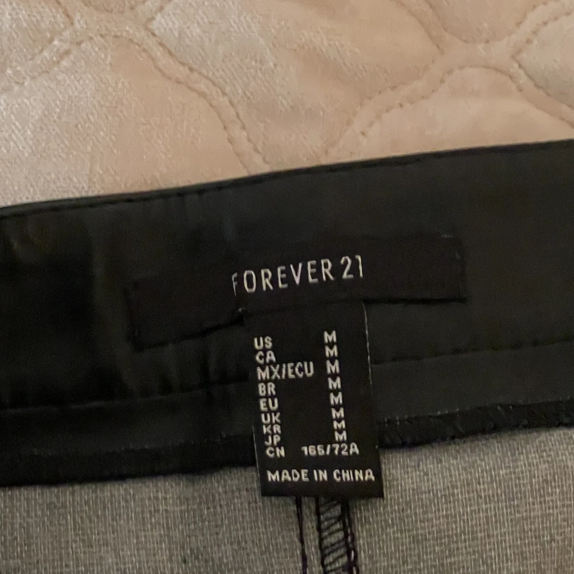 Svart läderimitation kjol - 91