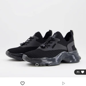 Steve madden skor - Storlek 42, men motsvarar 41 väldigt liten i storleken använda max 5ggr, mycket bra skicka köpta för 1145kr mitt pris 700kr