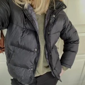 St Moritz jacka - Supersnygg svart dunjacka från St. Moritz i oanvänt skick! Supervarm💞