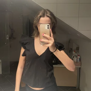 Topp från zara - Får ej användning för den längre!