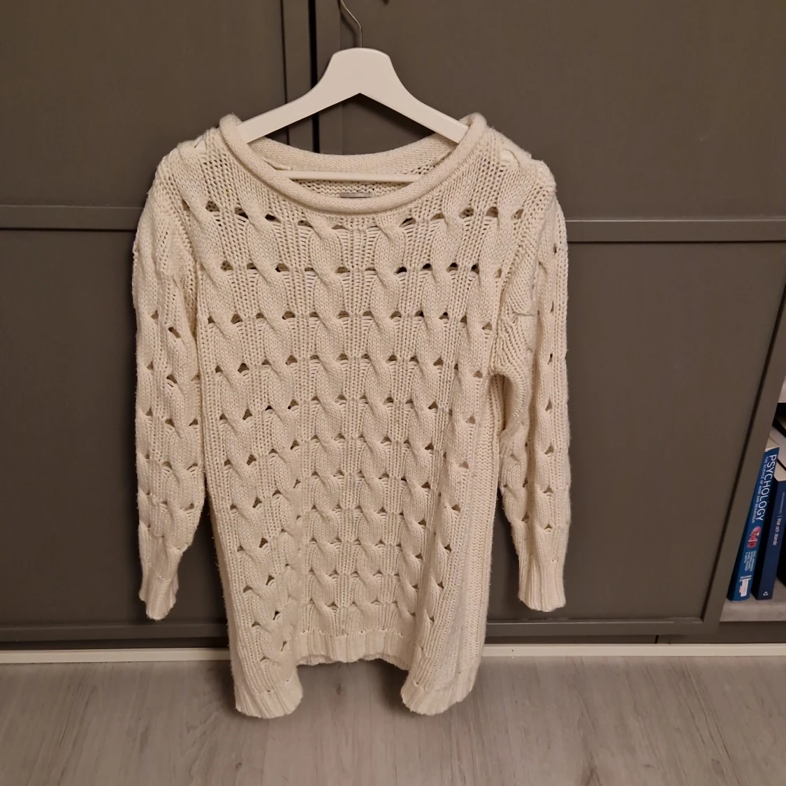 Lång stickad tröja/kort klänning