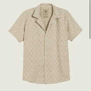 OAS Skjorta/pike - Nypris 1200kr👔Lite skrynklig på bild pga tvättad. Helt ny, Cond 10/10🧼🫧