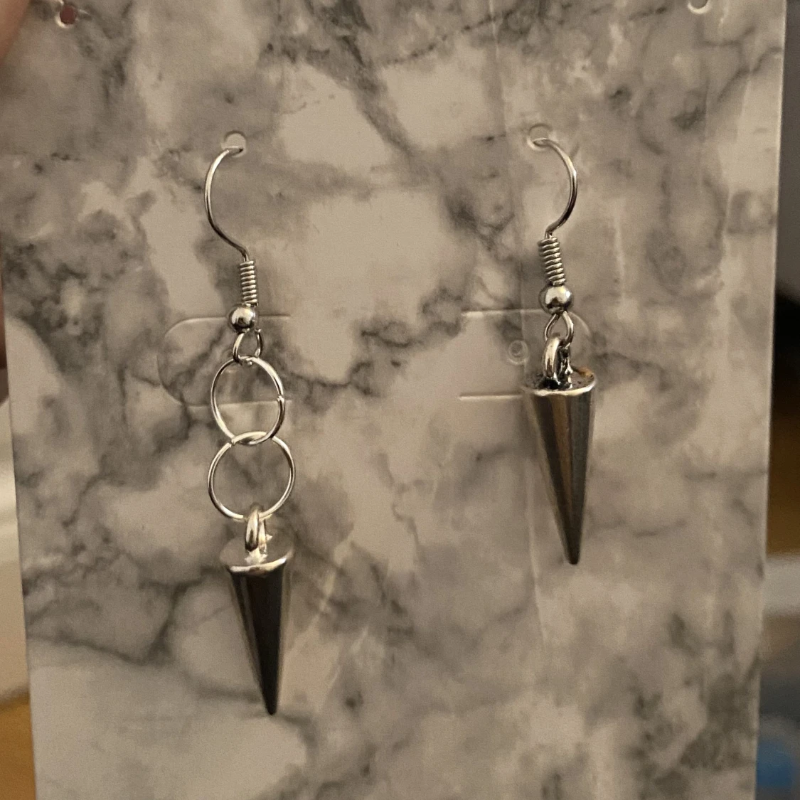 Egengjorda örhängen 