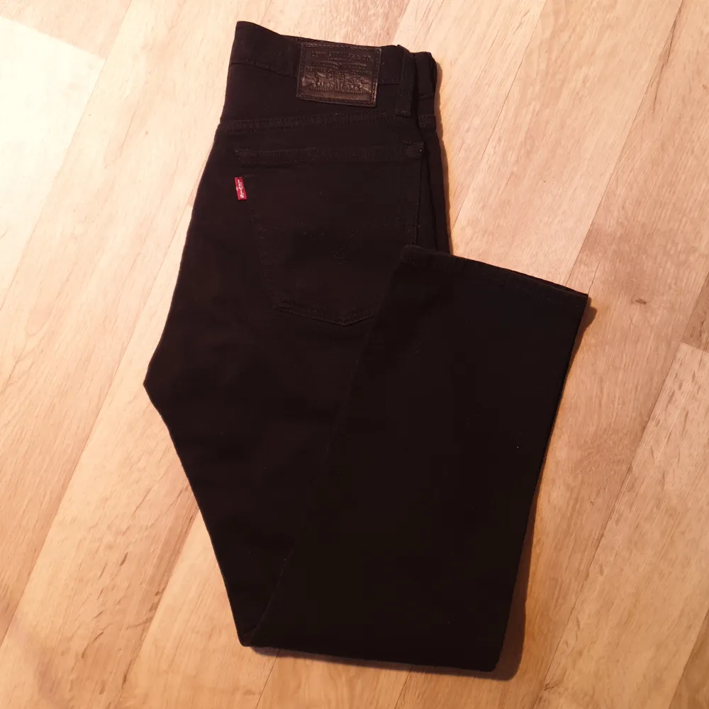 Wedgie straight 25 Black . Farkut & Housut.