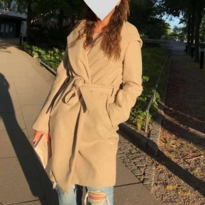 Kappa  - En zara kappa  Storlek S  Knappt använd Hör av dig om du är intresserad eller vill ha mer bilder  Pris kan diskuteras 