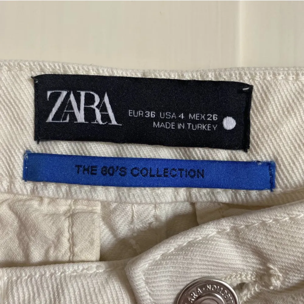 Vita vintage jeans från zara!. Jeans & Byxor.