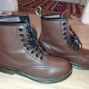 Doctor martens 43 - Barely worn, slightly too small for me. Fit more like a 42. Open to offers  
