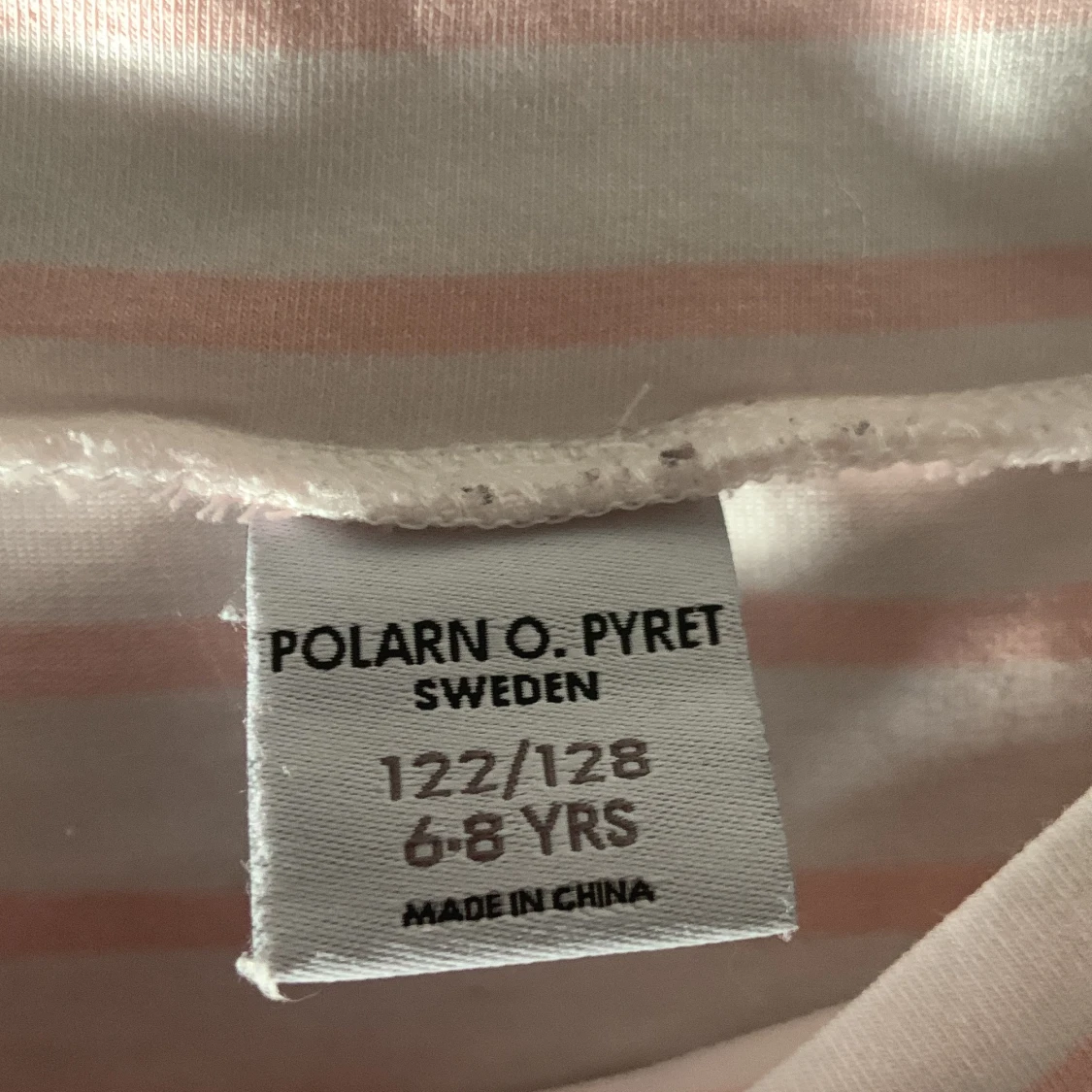 Randig tröja polarn och pyret  - 91