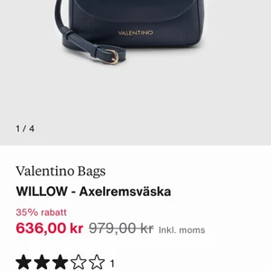 Söker en sån här väska - För ett pris under 450 kr 🧡🧡 hör av er om ni har nåt liknande!!!