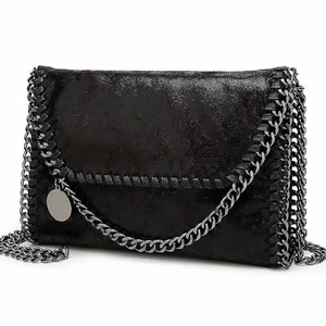 Stella McCartney liknande väska  - Ny, endast använd ett par gånger, bra skick och ser ut som ny. Säljer för 300 inklusive frakten 