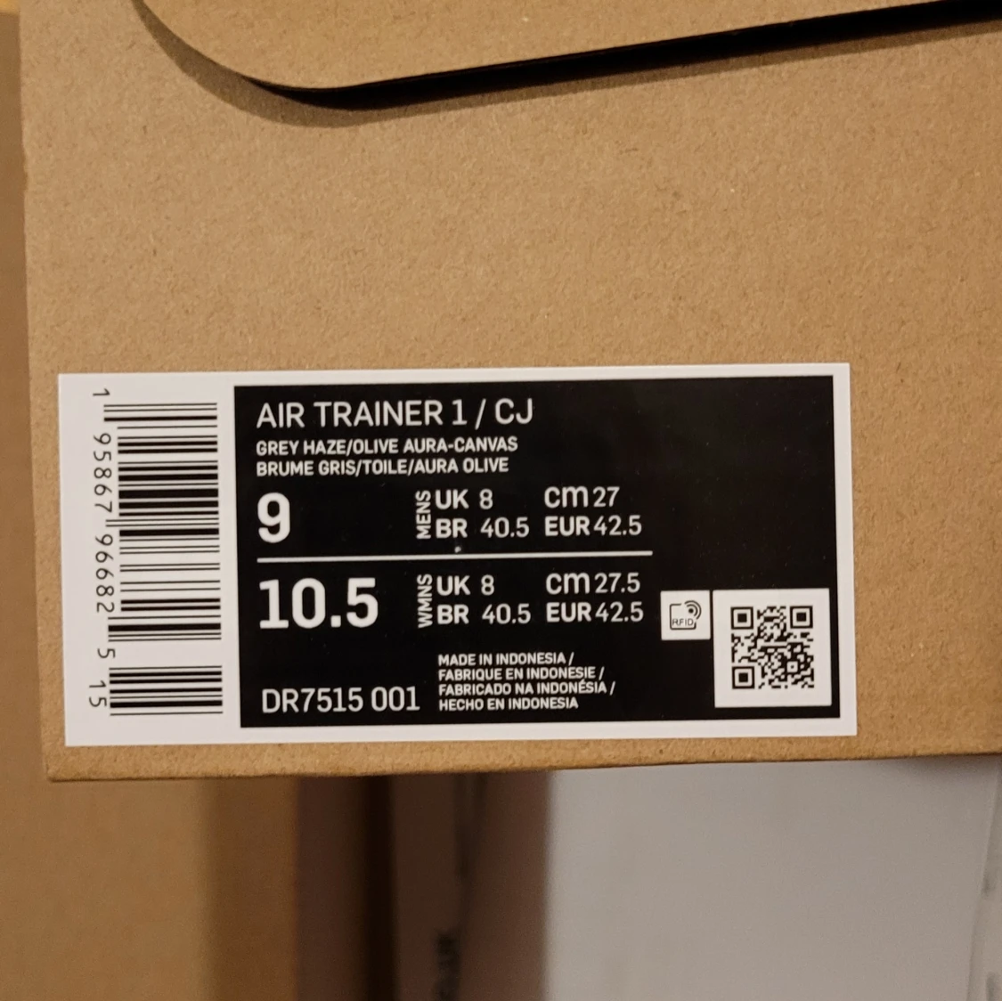 Travis Air Trainer 1 grey haze olive aura 42.5 - 90