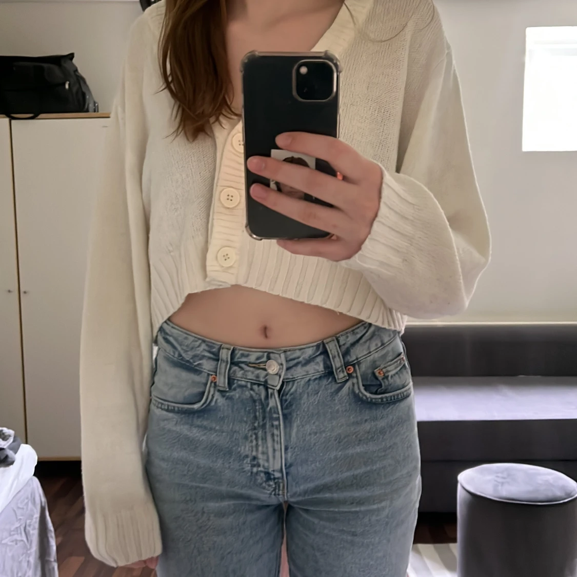 Vit croppad stickad kofta 