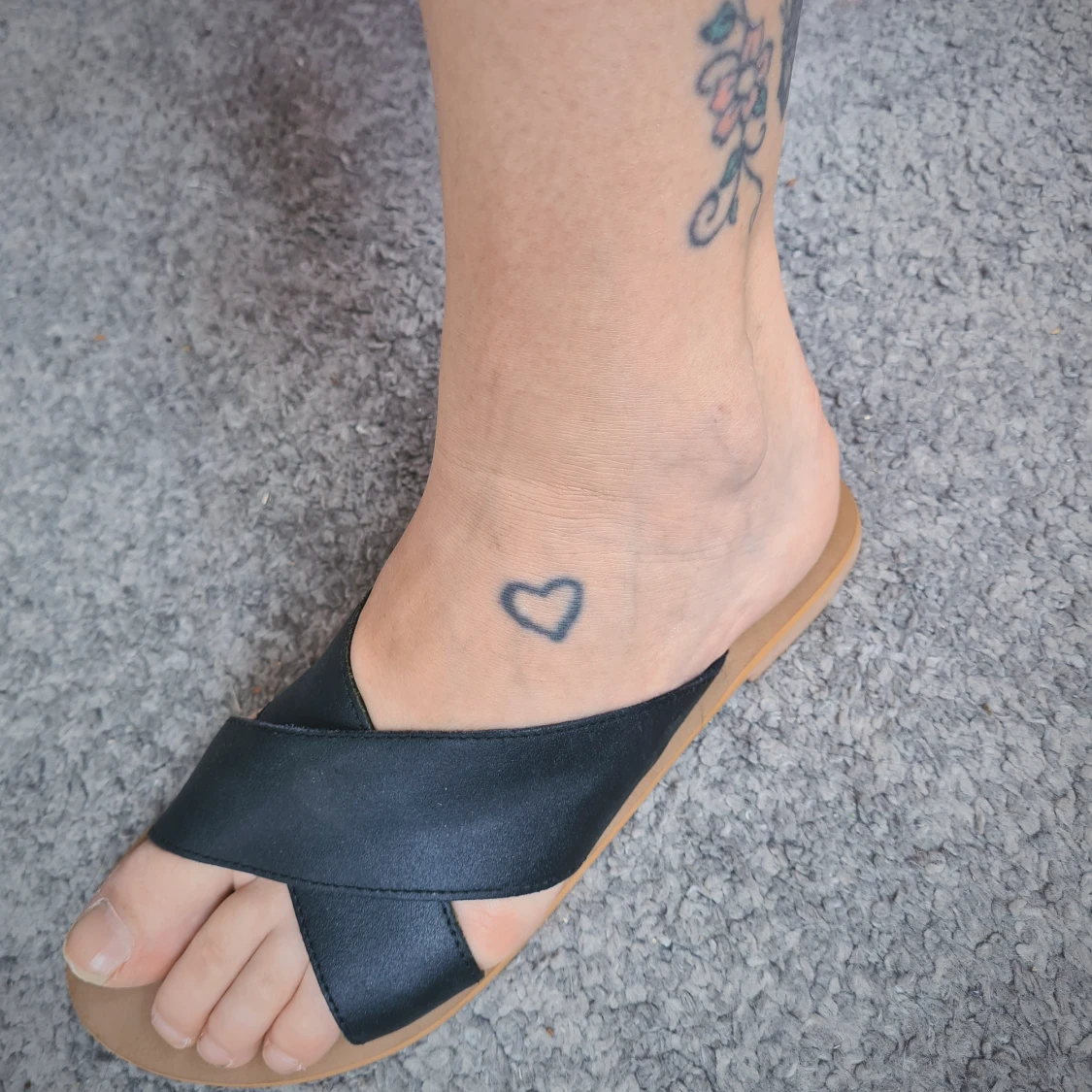 Svarta sandaler - 90