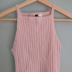 Ribbad top - Från ginatricot