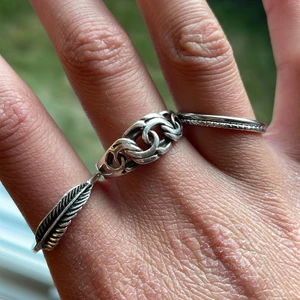 Ringar💋 - Säljer ett pack med 3 st ringar i för 13kr +13kr frakt! Säljer då dom är förstora❤️ 