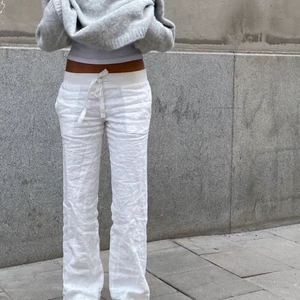Alobha label linnebyxor  - Skit snygga linnebyxor från alobha label (lova Widerberg) kollektion. Endast använda en gång, helt slutsålda. 🤍FÖRBJUDET ATT TRYCKA PÅ KÖP NU! Vid fler intresserade startas budgivning. ❌köp för 700❌ 