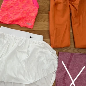Tränings Kit - Träningskläder / vardagskläder, från 30 kr och uppåt eller byta mot något. Strlk xs-M