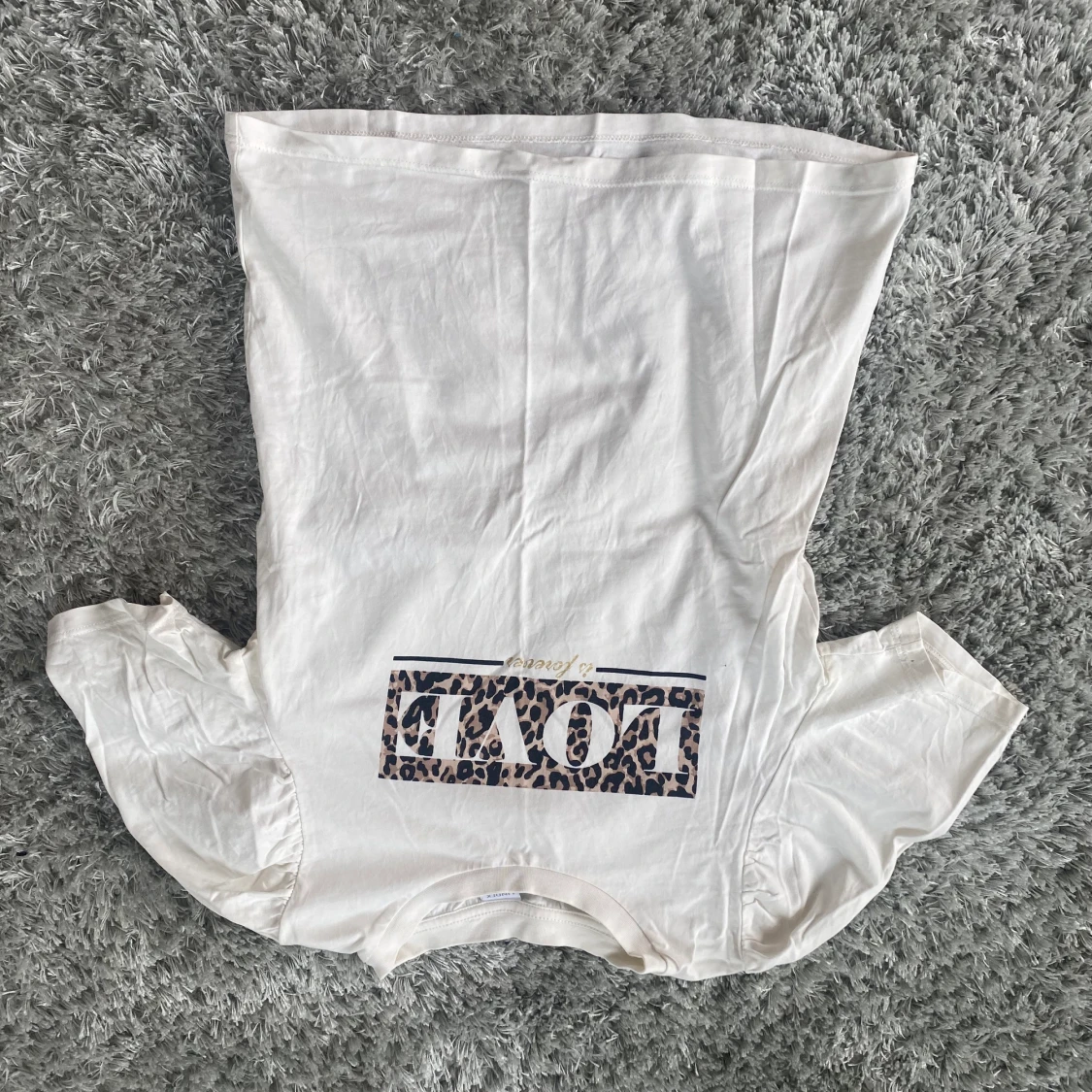 T-shirt från Lindex strl. 146/152