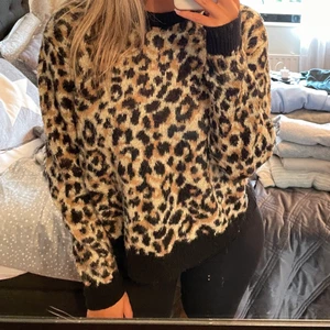 Leopard tröja - 💕