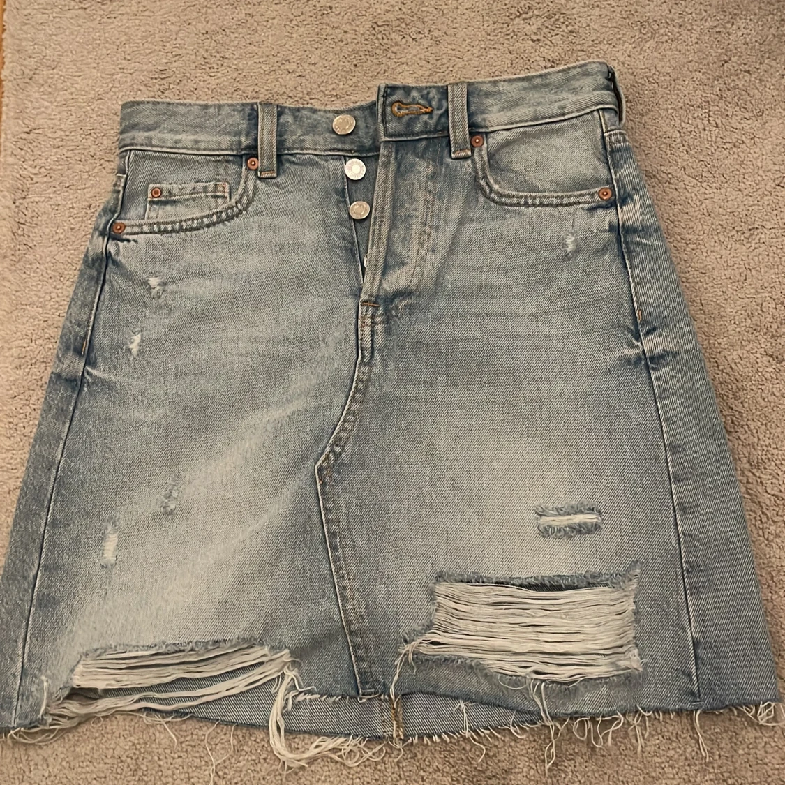 Kjol från H&M i storlek 34