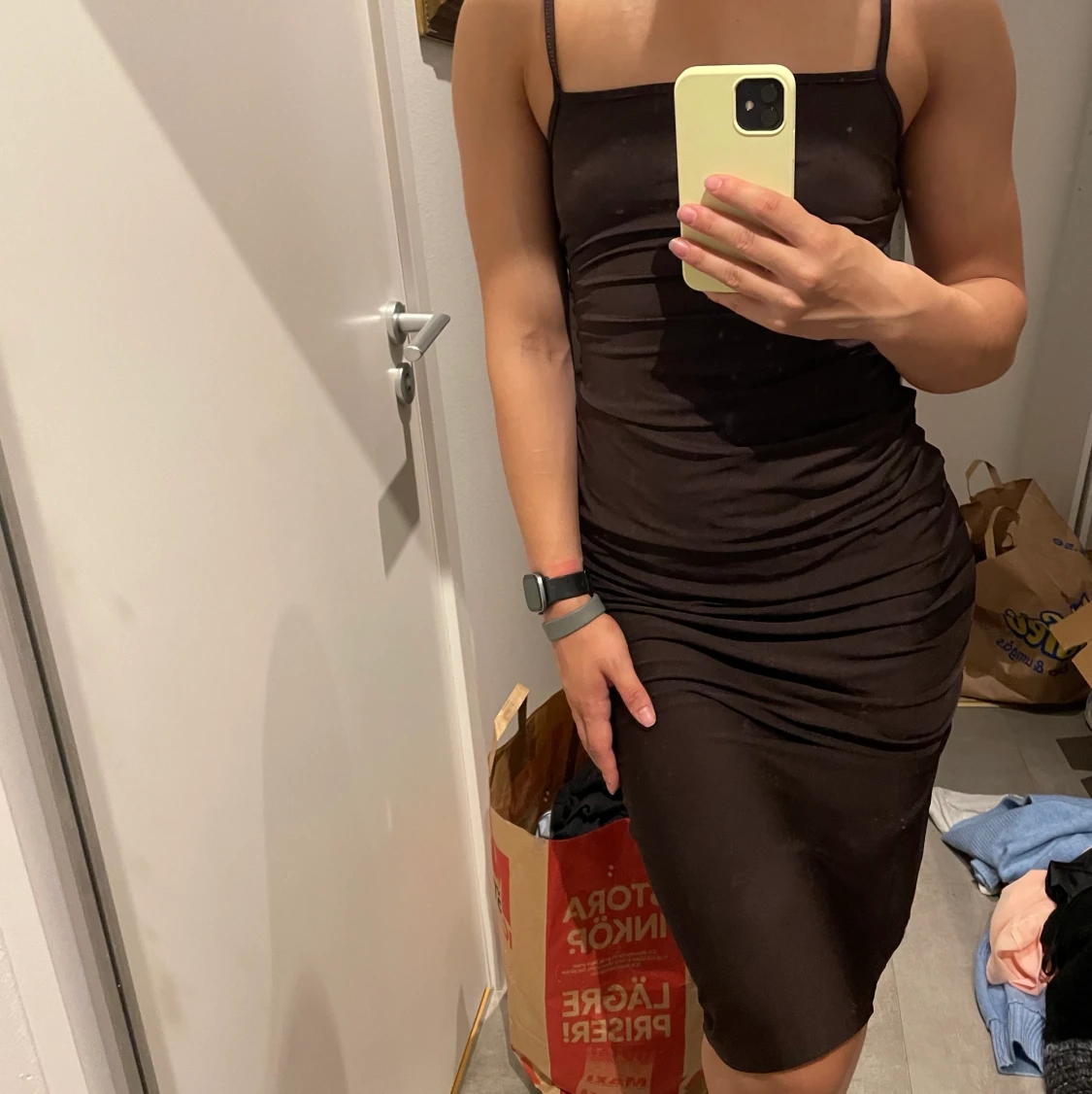 Figurnära Klänning 36