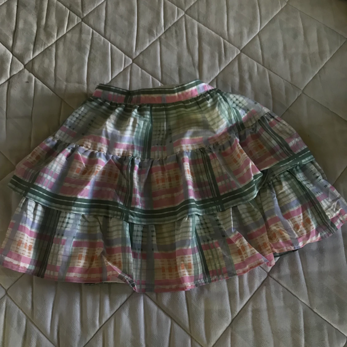 Rutig volangkjol asos 34-36