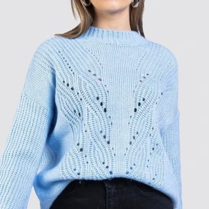 Ljusblå tröja - Superfin ljusblå tröja, säljs då den ej används💙 från madlady, pris går att diskutera