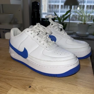 Sneakers Nike - Bra skick, använda en gång 